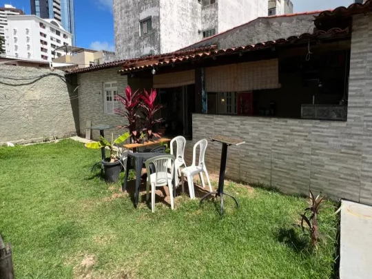 Vendo casa próx Av Paulo VI na Pituba