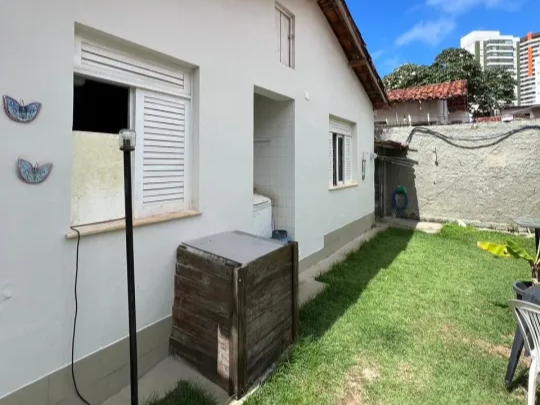 Vendo casa próx Av Paulo VI na Pituba