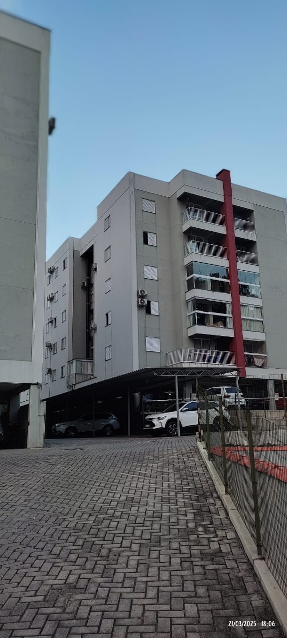 Apto Condomínio Florença 9
