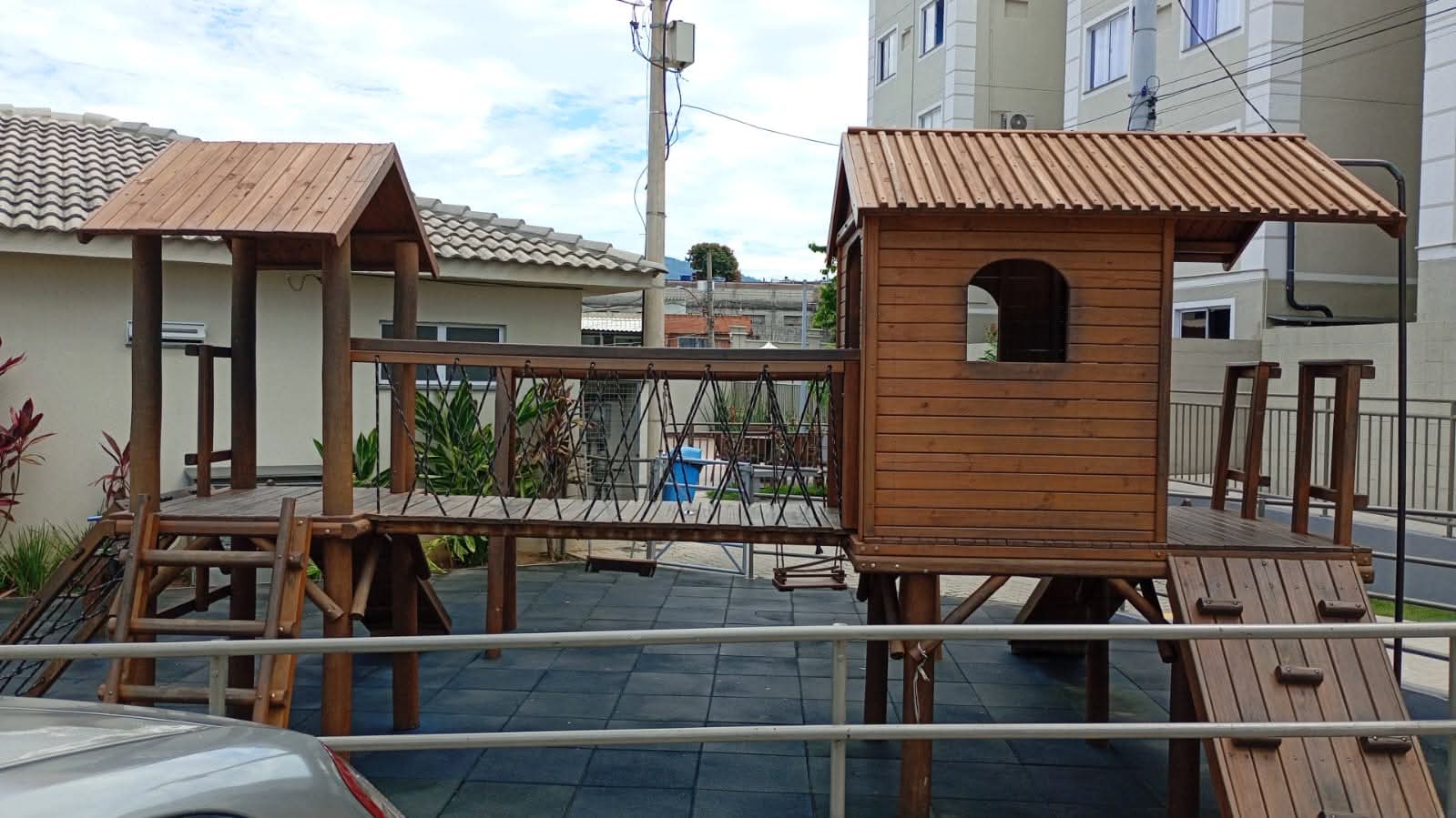 f27ee76a-cb44-4657-94d0-b5fe25d8a61c