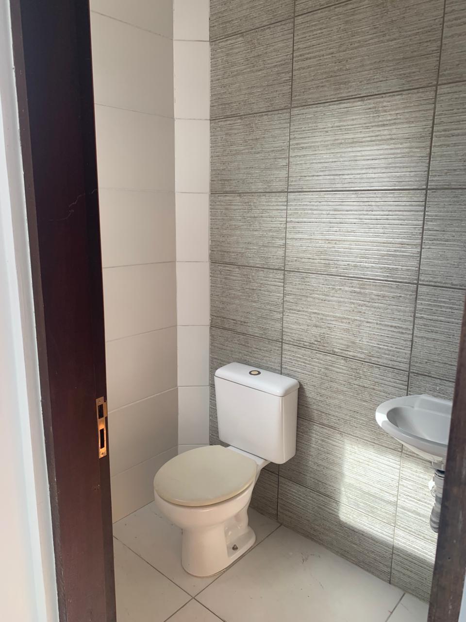 04d8de40-f9b4-4b4d-8f12-4c26850b4fef (2)