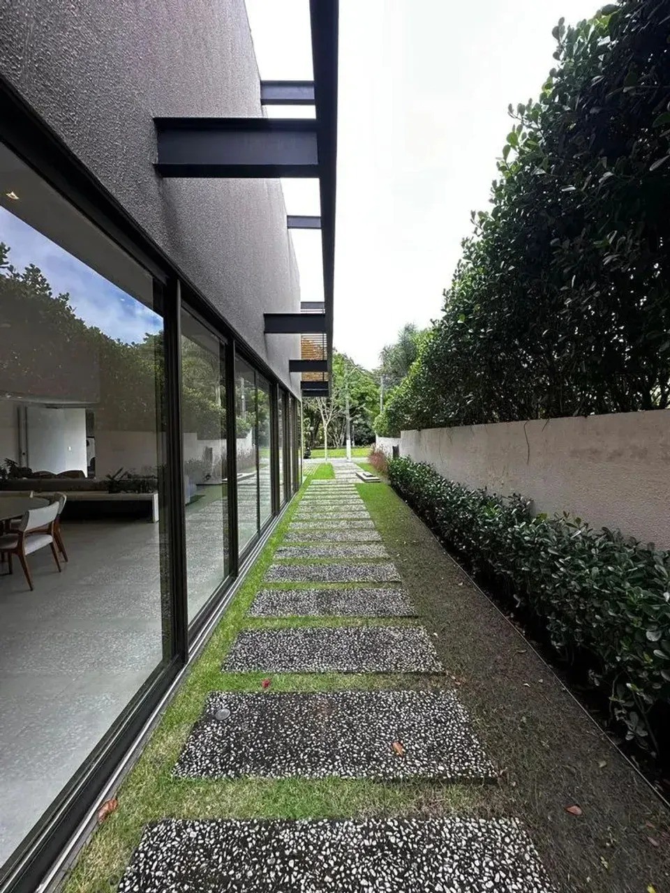 6d2a0f5b-72b4-4758-b53a-7a4540ee74e9